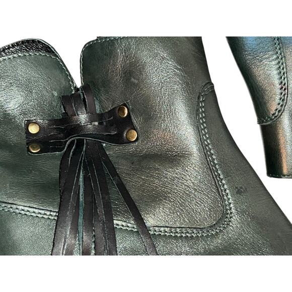 Girotti Hidden Wedge Ankle Bootie Loden Green Black Fringe Tassel 40 EU / 9.5 US - Picture 6 of 11